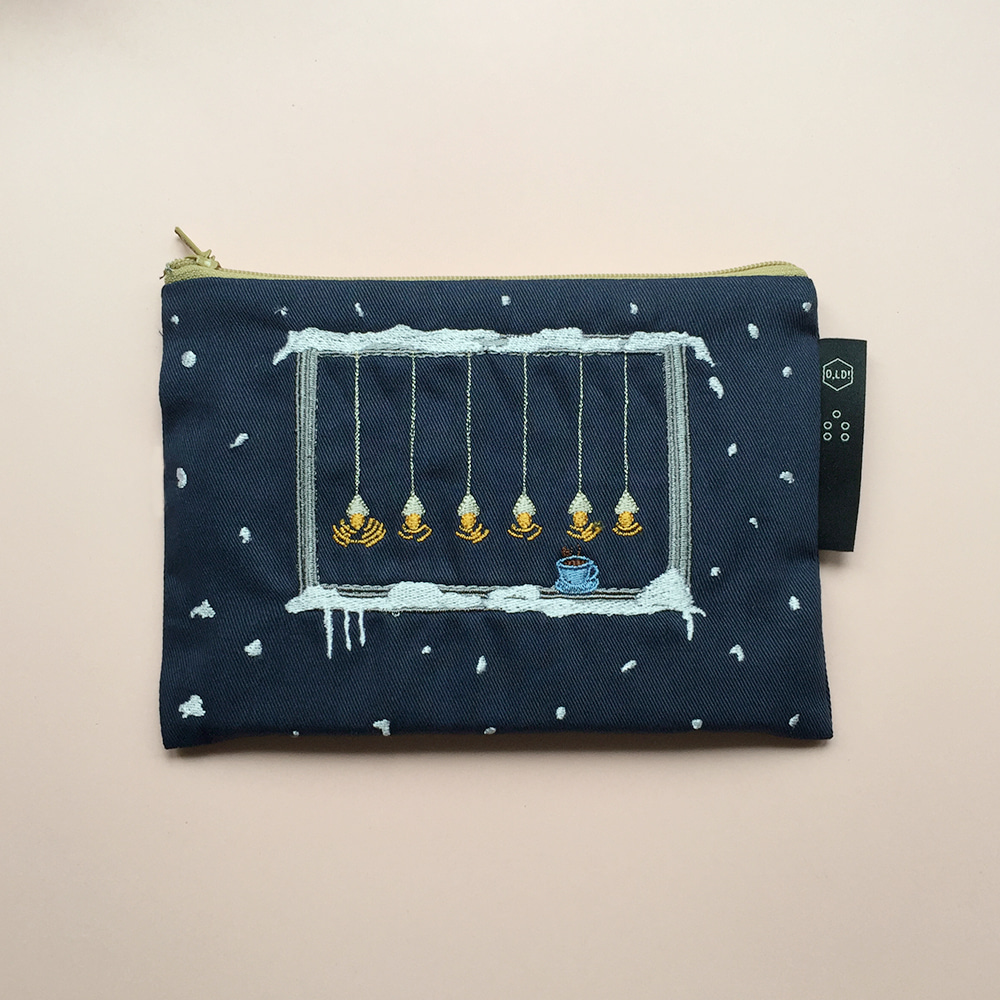 [O,LD! X Mah so young] Embroidery pouch _ navy night